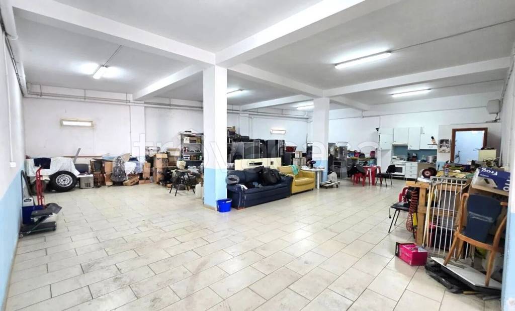 negozio in vendita a Manfredonia