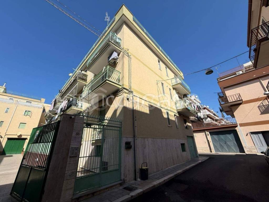 appartamento in vendita a Manfredonia in zona Centro Storico