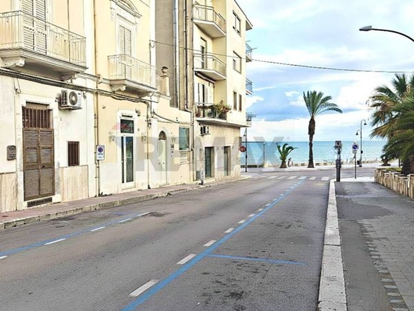 appartamento in vendita a Manfredonia in zona Centro Storico