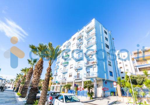 locale commerciale in vendita a Manfredonia