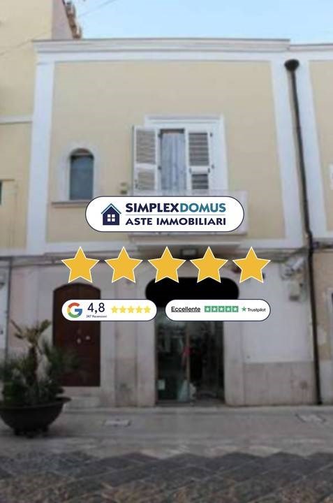 appartamento in vendita a Manfredonia in zona Centro Storico