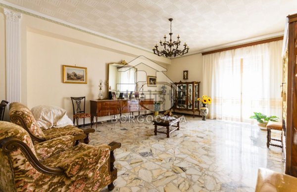 appartamento in vendita a Manfredonia in zona Centro Storico