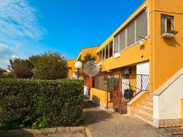 appartamento in vendita a Manfredonia in zona Sciali