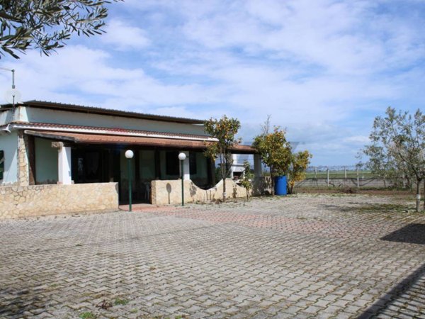 casa indipendente in vendita a Manfredonia