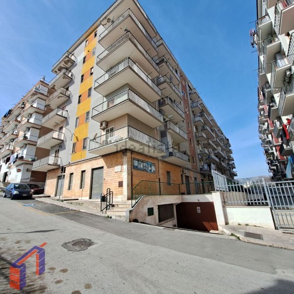 appartamento in vendita a Manfredonia in zona Centro Storico
