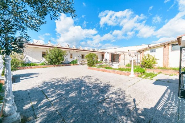 casa indipendente in vendita a Manfredonia