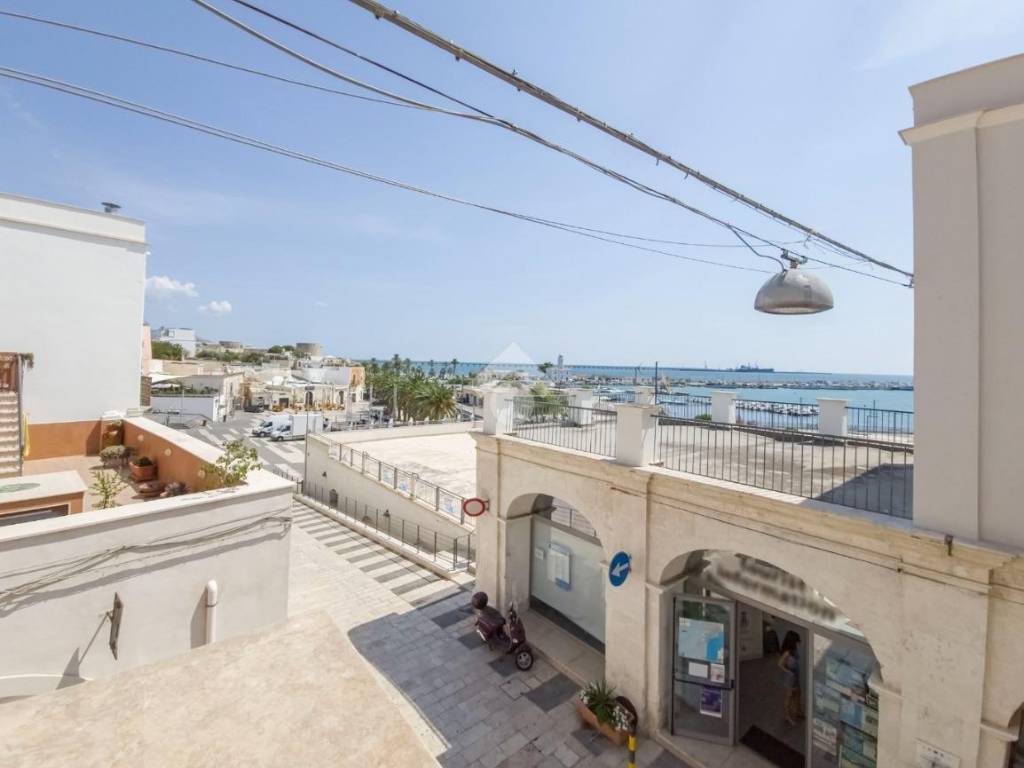 appartamento in vendita a Manfredonia in zona Centro Storico