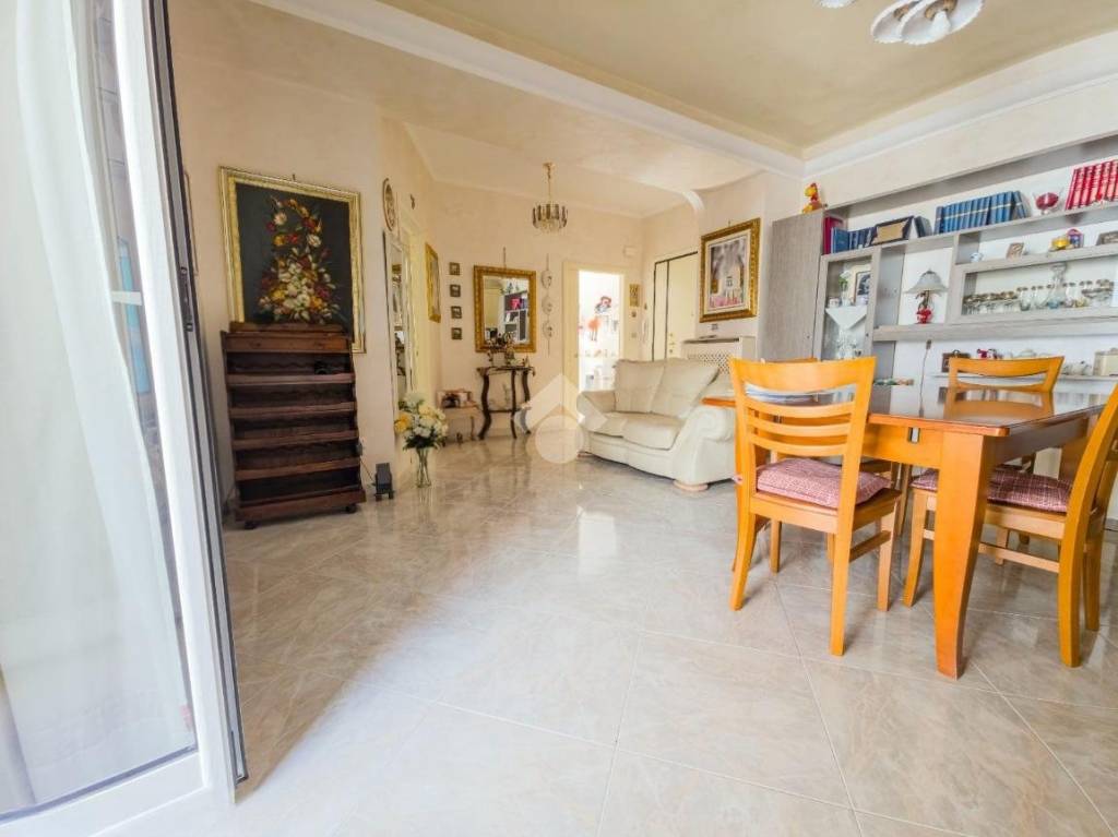 appartamento in vendita a Manfredonia in zona Centro Storico