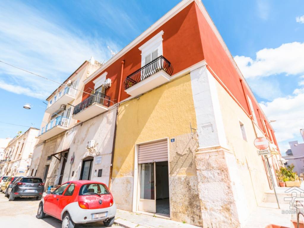 appartamento in vendita a Manfredonia in zona Centro Storico