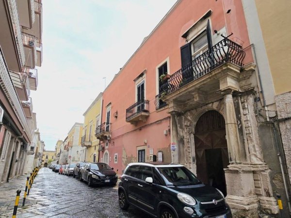 appartamento in vendita a Manfredonia in zona Centro Storico