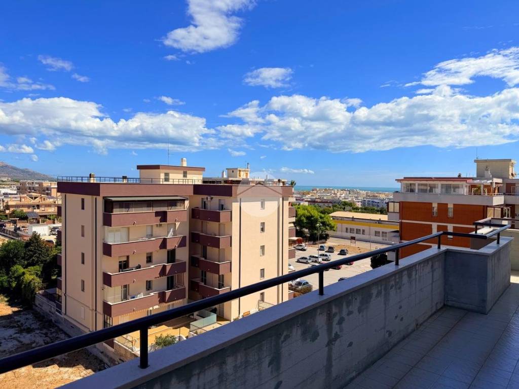 appartamento in vendita a Manfredonia in zona Pastini