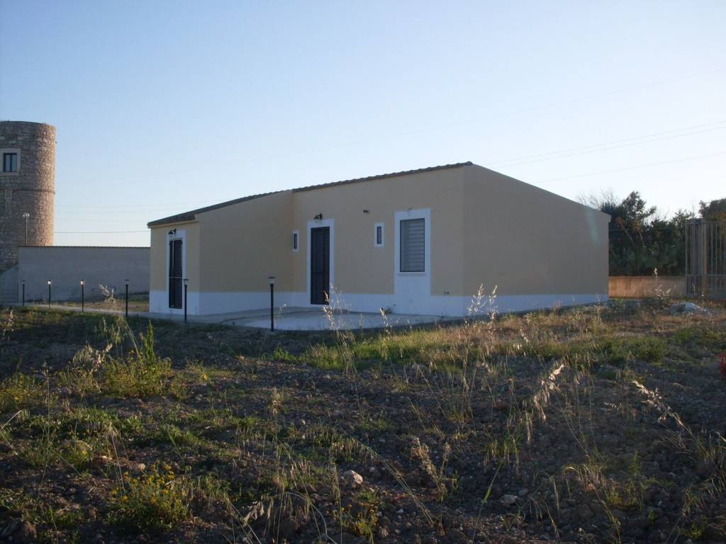 casa indipendente in vendita a Manfredonia