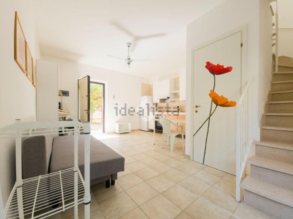 casa indipendente in vendita a Manfredonia in zona Ippocampo