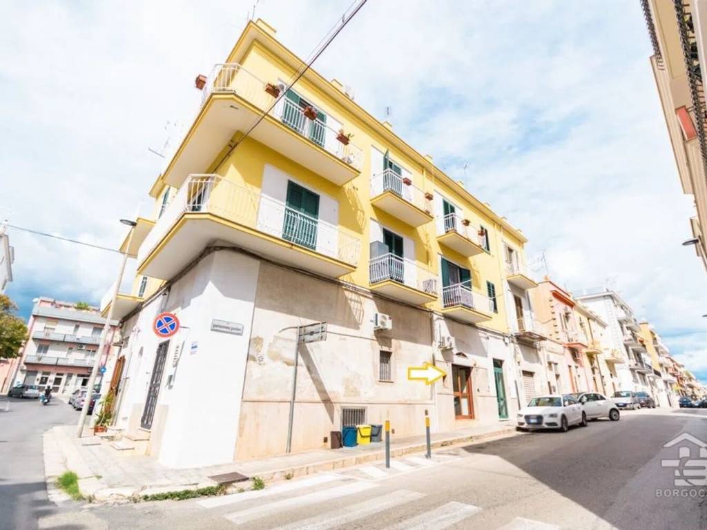 appartamento in vendita a Manfredonia in zona Centro Storico