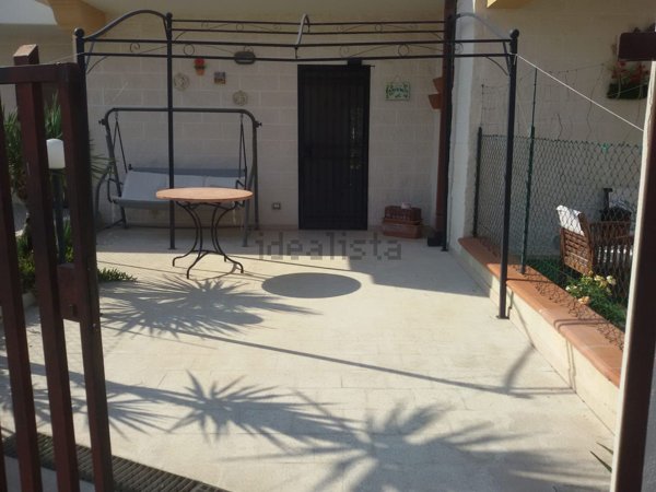 casa indipendente in vendita a Manfredonia in zona Ippocampo