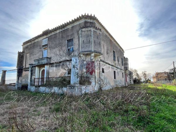 appartamento in vendita a Manfredonia in zona Mezzanone