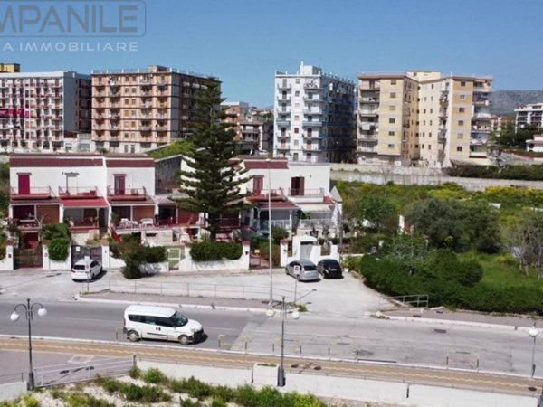 casa indipendente in vendita a Manfredonia