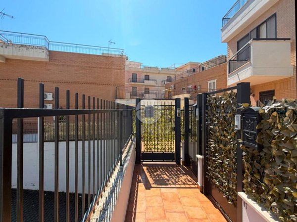 casa indipendente in vendita a Manfredonia