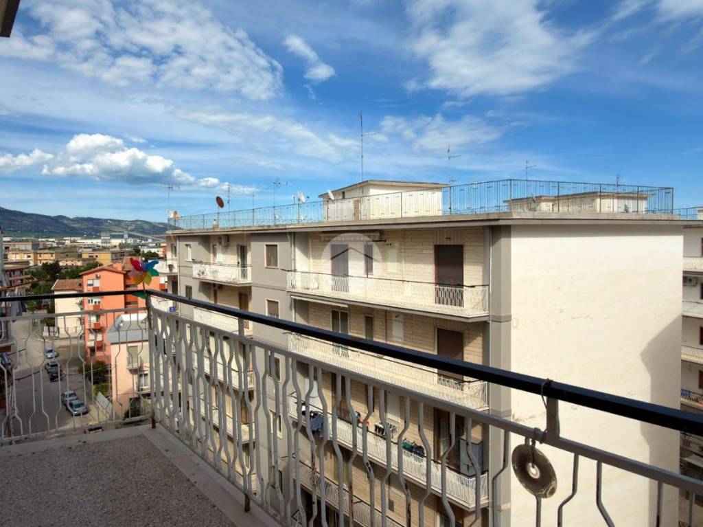 appartamento in vendita a Manfredonia in zona Centro Storico