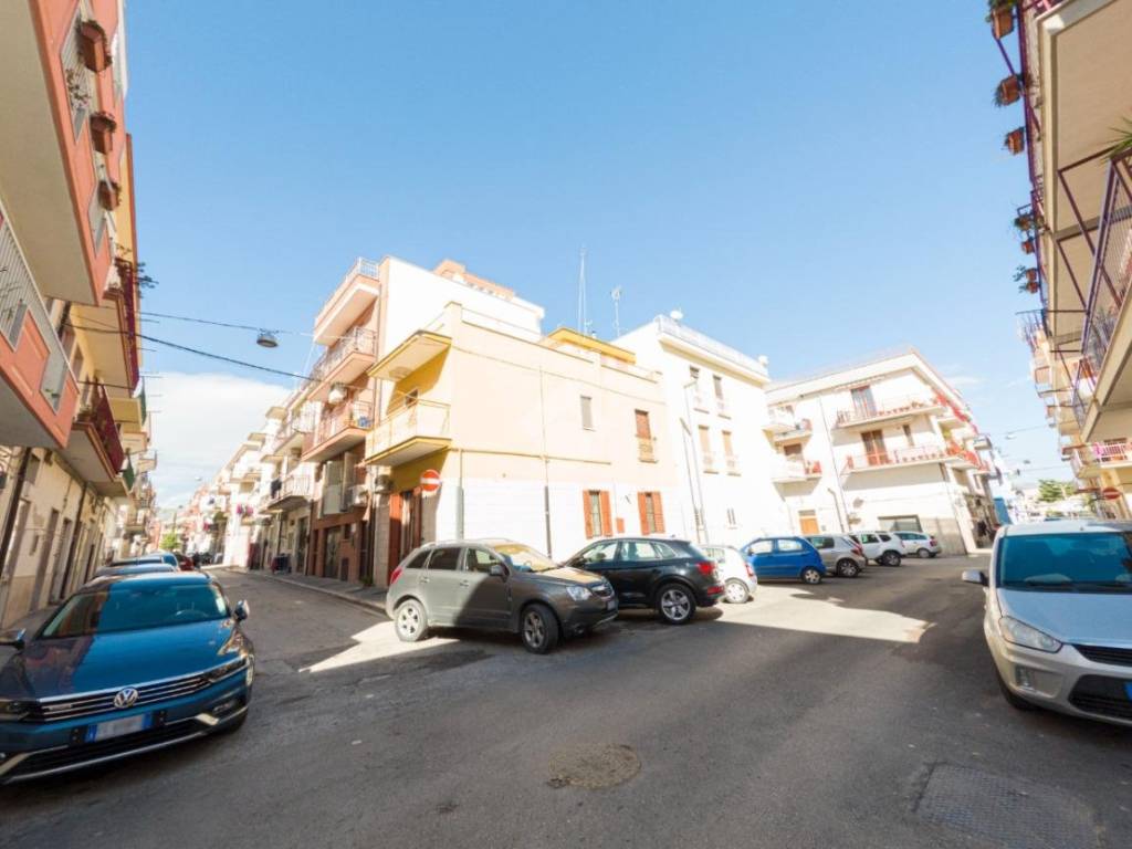 appartamento in vendita a Manfredonia in zona Centro Storico