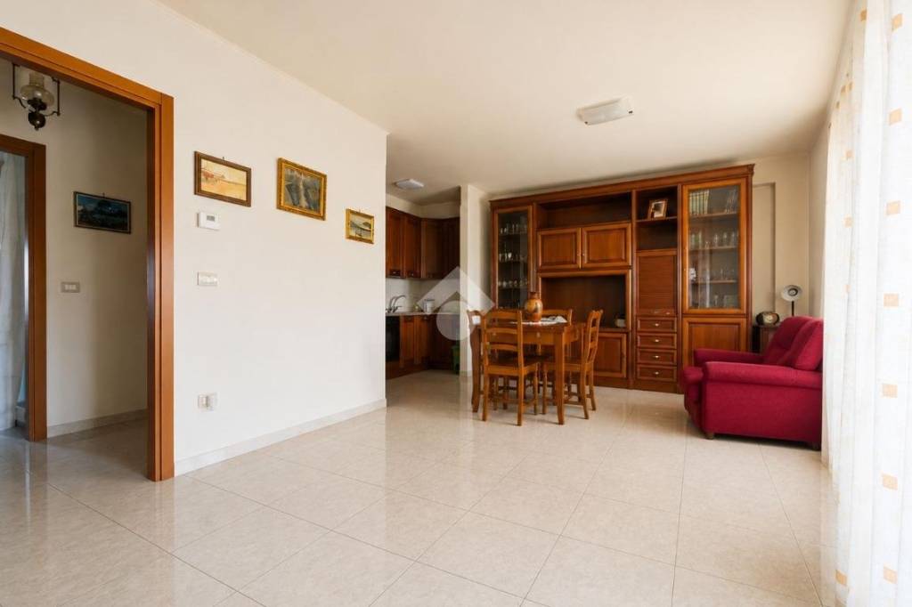 appartamento in vendita a Manfredonia in zona Centro Storico