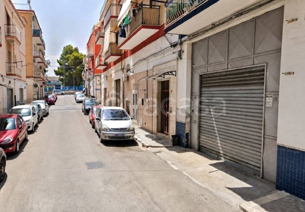 locale commerciale in vendita a Manfredonia