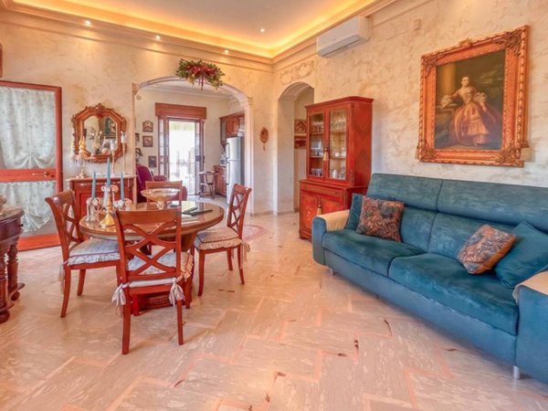 casa indipendente in vendita a Manfredonia in zona Ippocampo