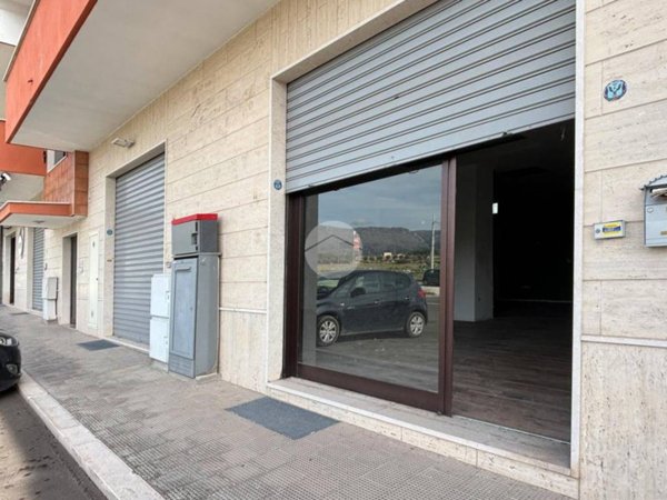 negozio in vendita a Manfredonia