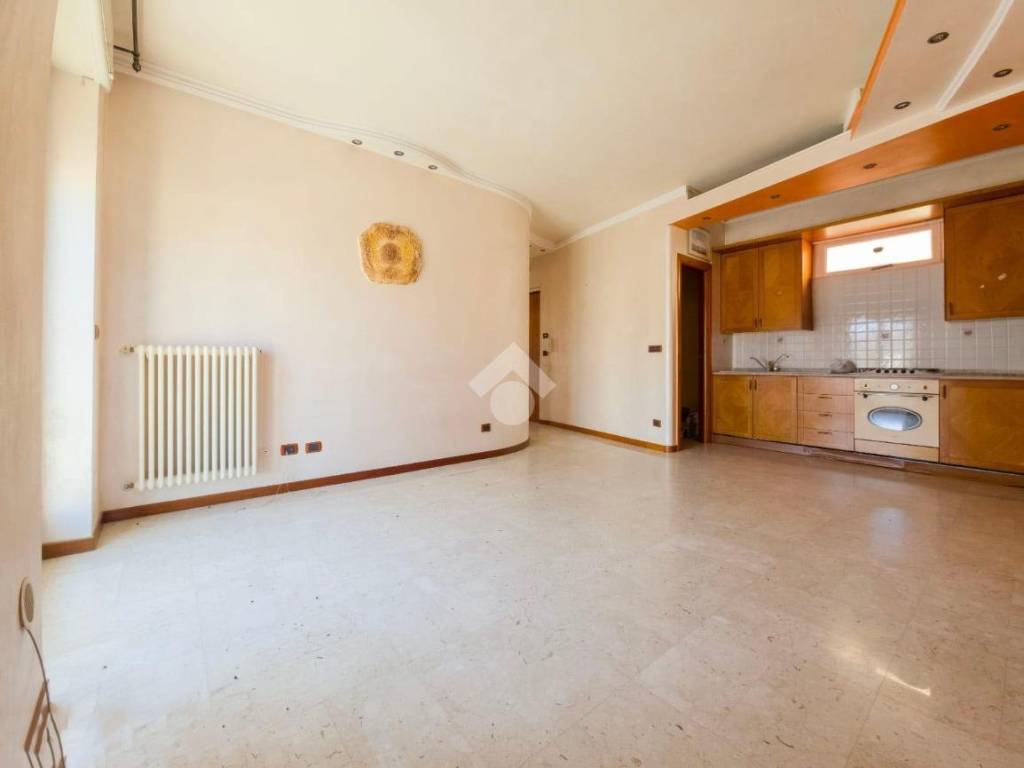 appartamento in vendita a Manfredonia in zona Centro Storico