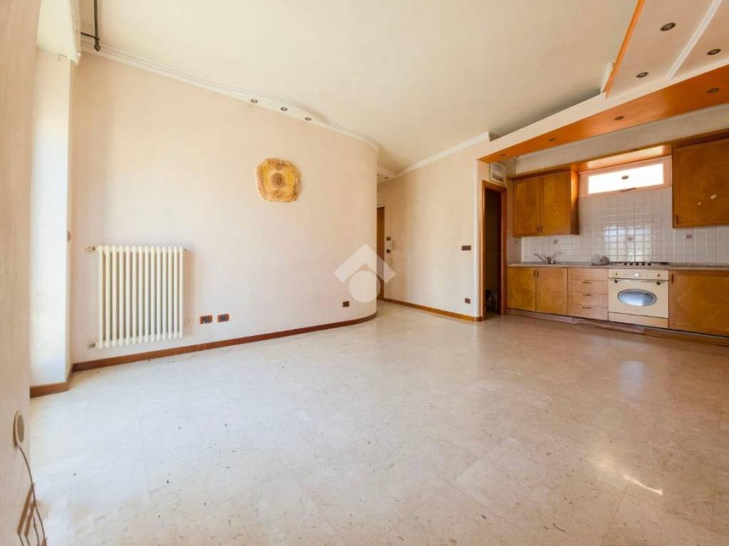 appartamento in vendita a Manfredonia in zona Centro Storico
