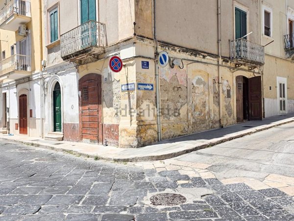 appartamento in vendita a Manfredonia in zona Centro Storico