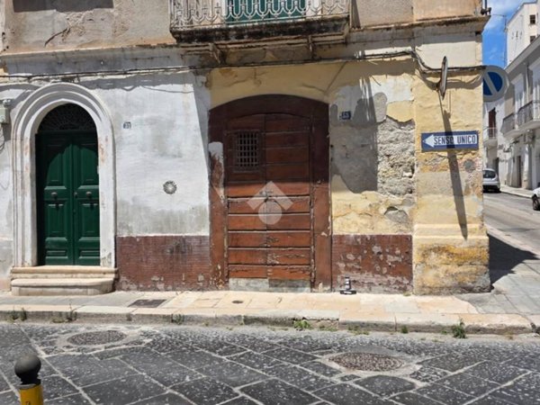 appartamento in vendita a Manfredonia in zona Centro Storico