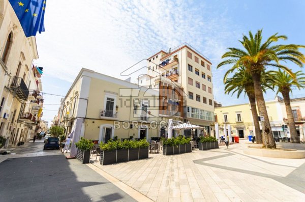 appartamento in vendita a Manfredonia in zona Centro Storico