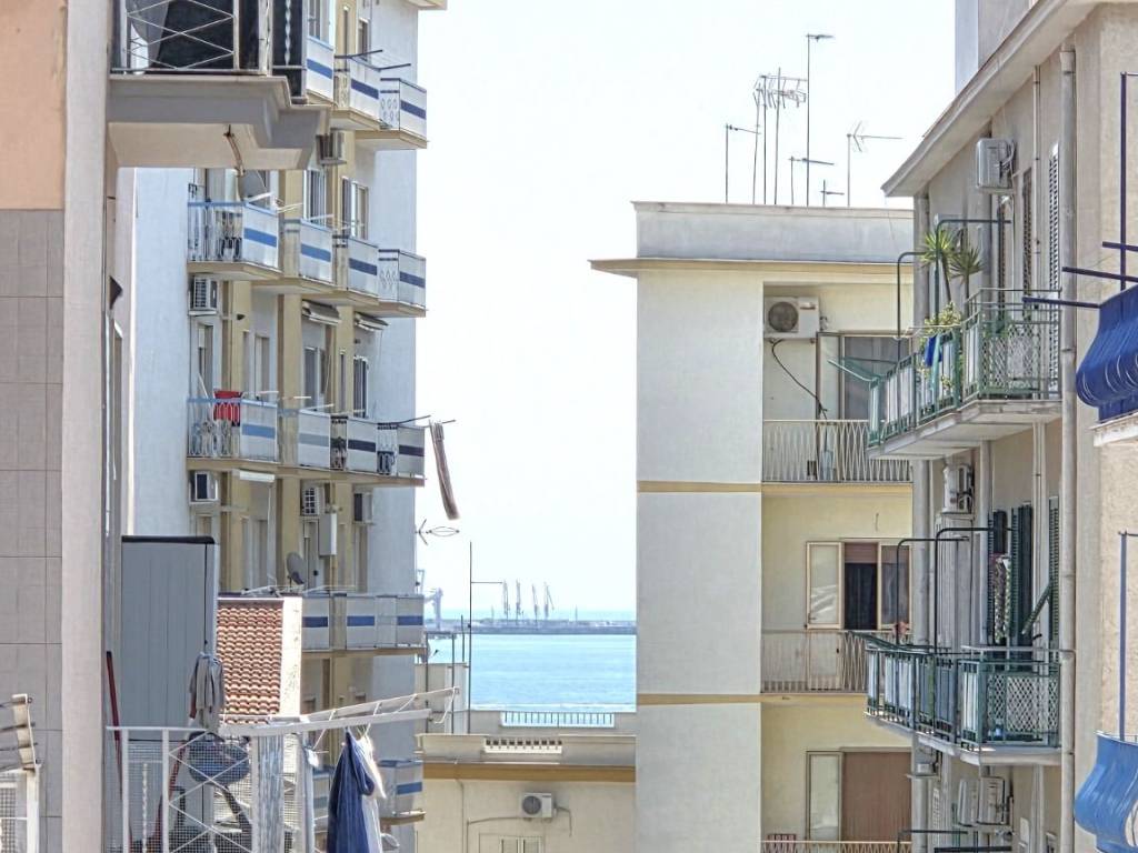 appartamento in vendita a Manfredonia in zona Centro Storico