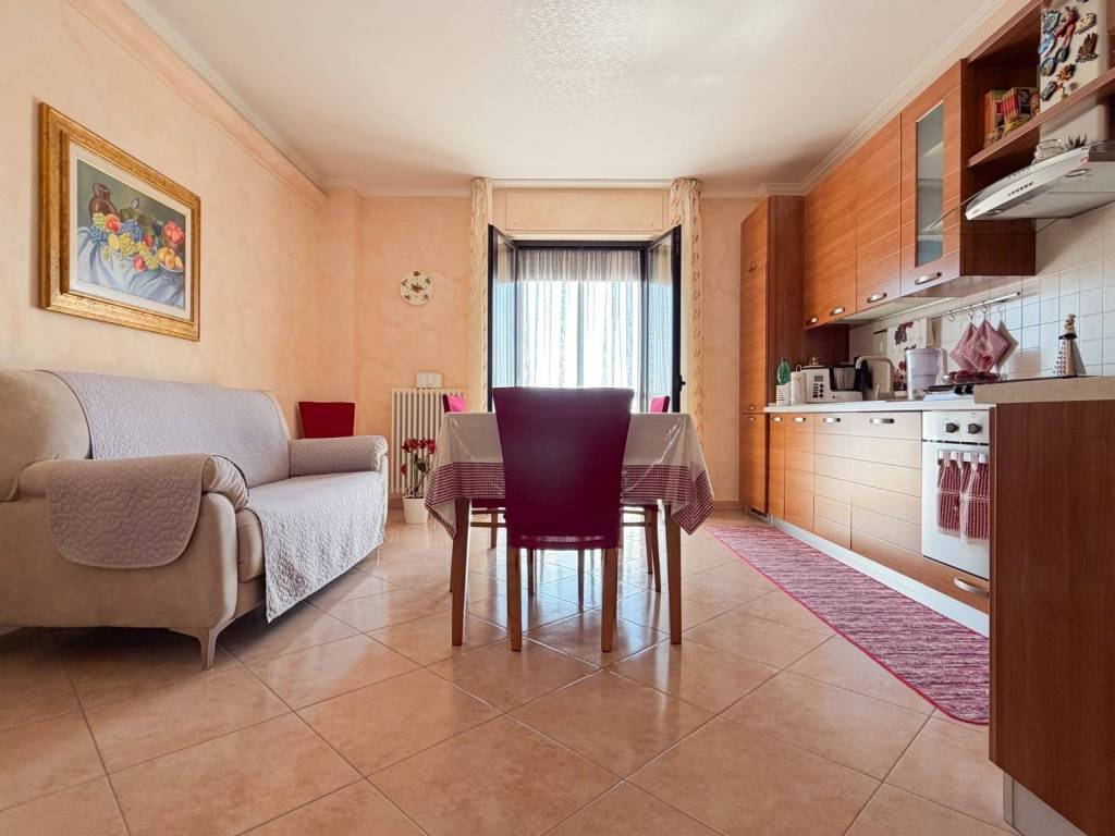 appartamento in vendita a Manfredonia in zona Pastini