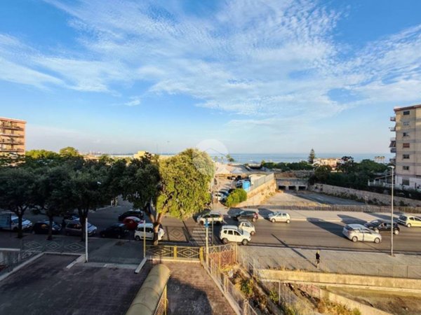 appartamento in vendita a Manfredonia in zona Centro Storico