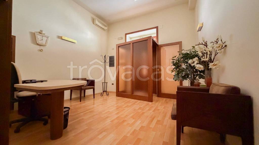 appartamento in vendita a Manfredonia in zona Centro Storico
