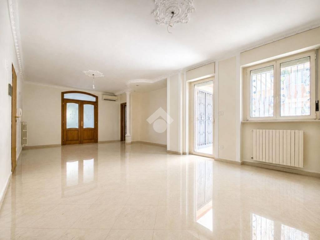 appartamento in vendita a Manfredonia in zona Pastini