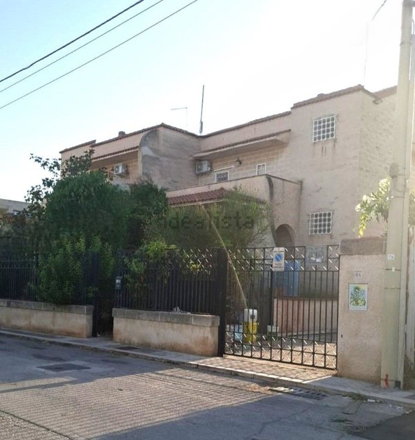 casa indipendente in vendita a Manfredonia in zona Siponto