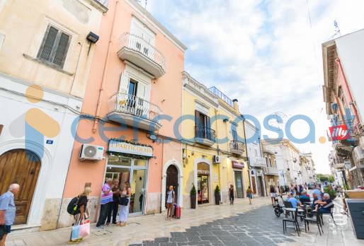 appartamento in vendita a Manfredonia in zona Centro Storico
