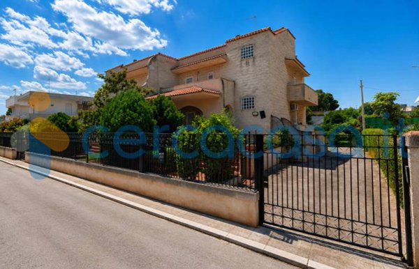 casa indipendente in vendita a Manfredonia in zona Siponto