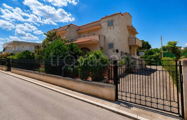 casa indipendente in vendita a Manfredonia in zona Siponto