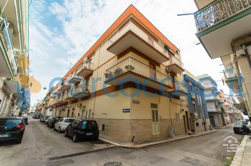 appartamento in vendita a Manfredonia in zona Centro Storico