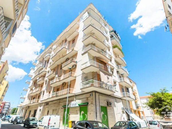 appartamento in vendita a Manfredonia in zona Centro Storico