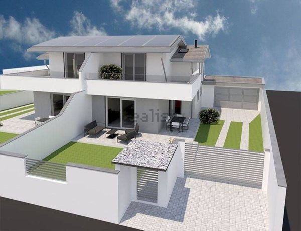 casa indipendente in vendita a Manfredonia in zona Pastini