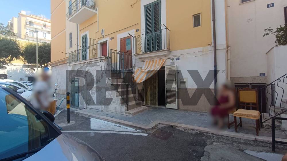 casa indipendente in vendita a Manfredonia in zona Centro Storico