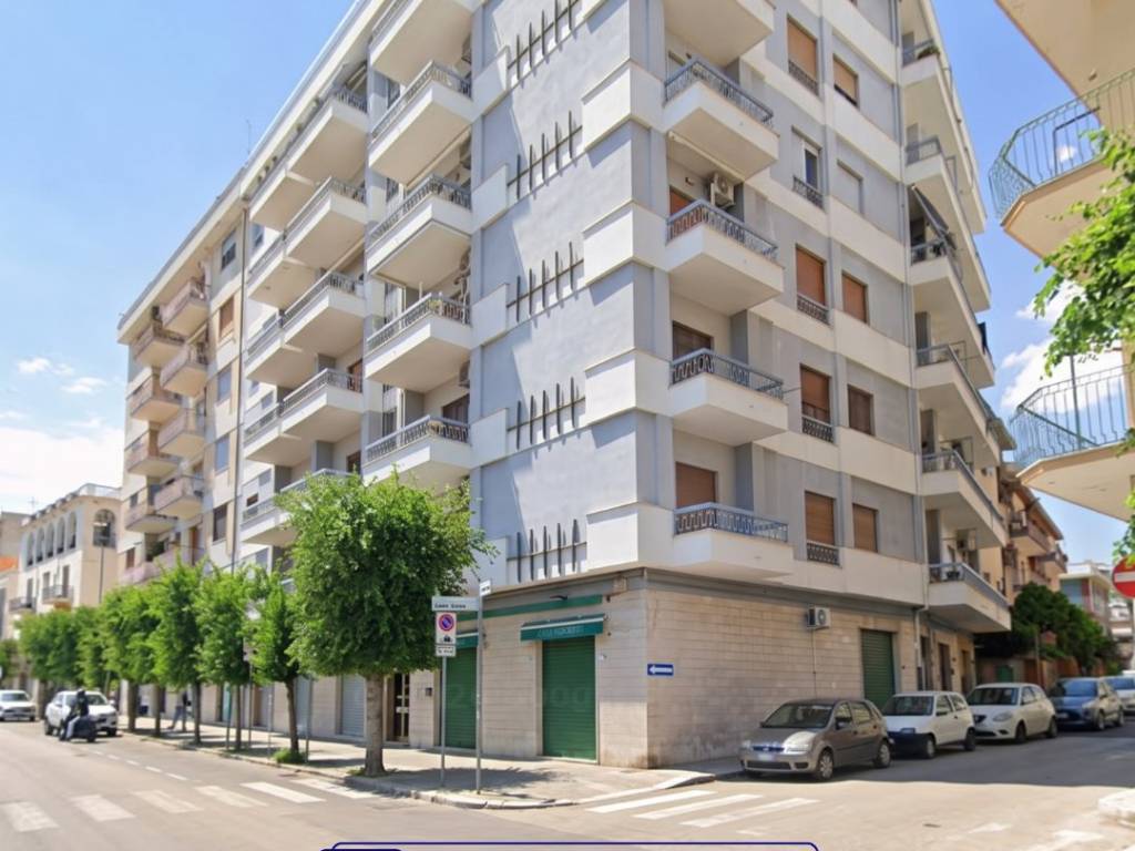 appartamento in vendita a Manfredonia in zona Centro Storico