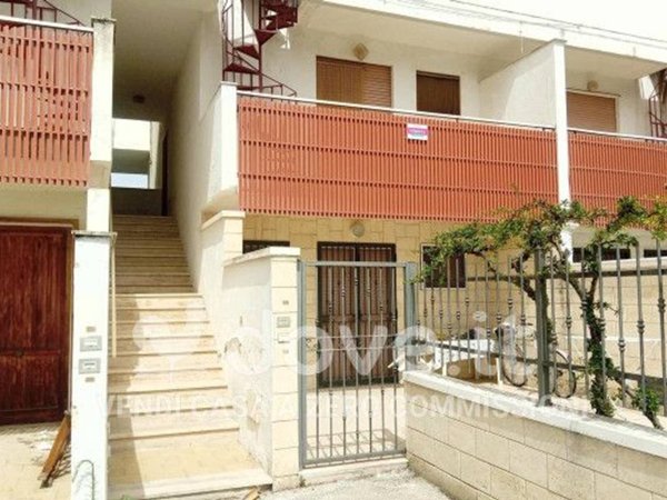 appartamento in vendita a Manfredonia in zona Centro Storico
