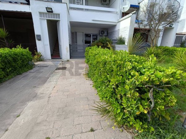 casa indipendente in vendita a Manfredonia in zona Ippocampo