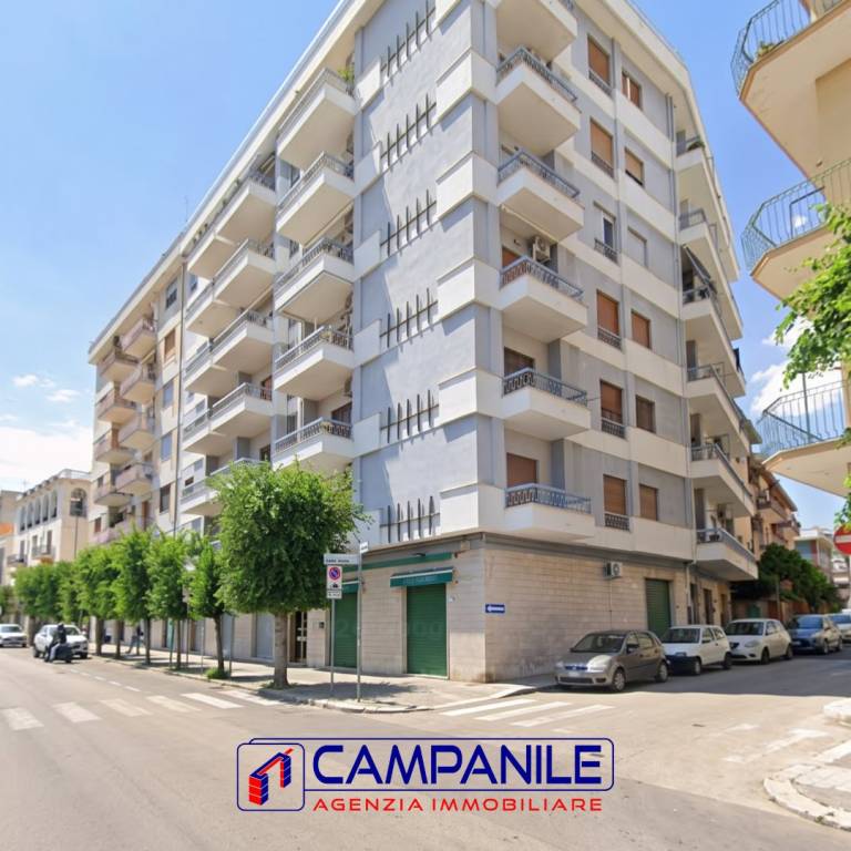 appartamento in vendita a Manfredonia in zona Centro Storico
